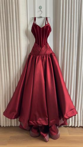 فستان سهرة احمر