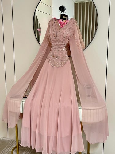 فستان سهرة شيفون وخرز