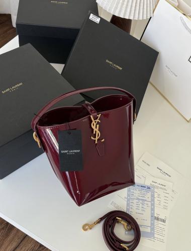 Saint Laurent