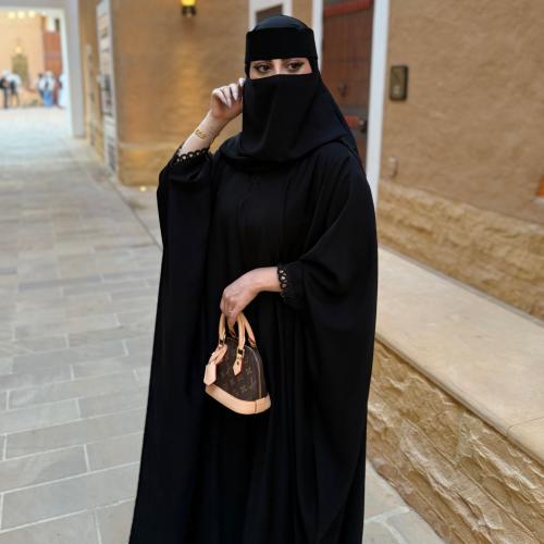 نجلاء