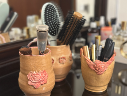فازات السيراميك المصنوعة يدوياً الزهور