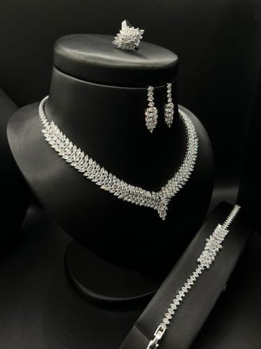 طقم اكسسوار نسائي زركون