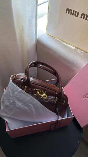 شنطة ميو ميو