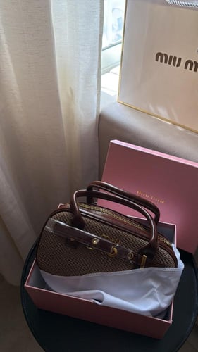 شنطة ميو ميو