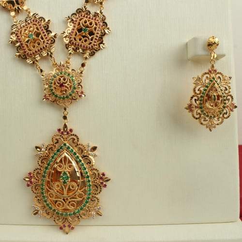 طقم ذهب عيار 21