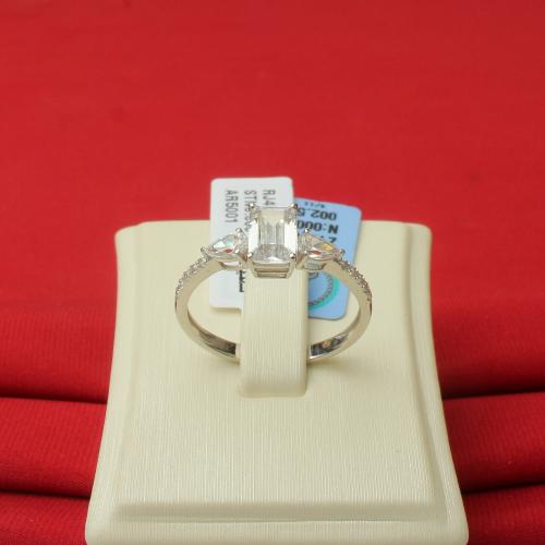 White gold ring 18 karat