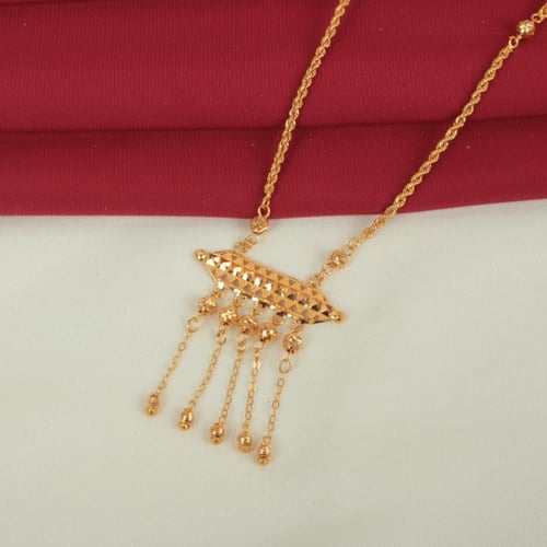 عقد ذهب عيار 21