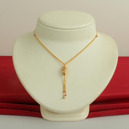 عقد ذهب عيار 21