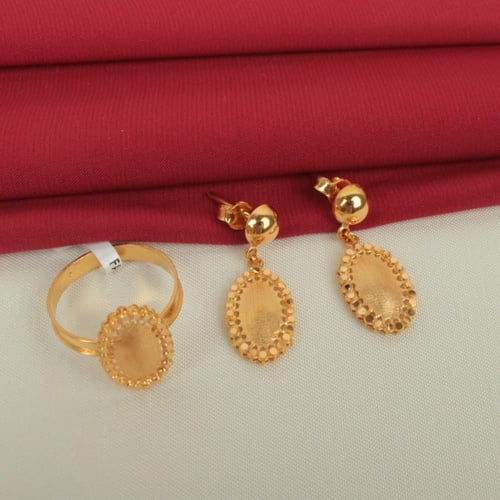 طقم ذهب عيار 21 الوزن 26.60 جم