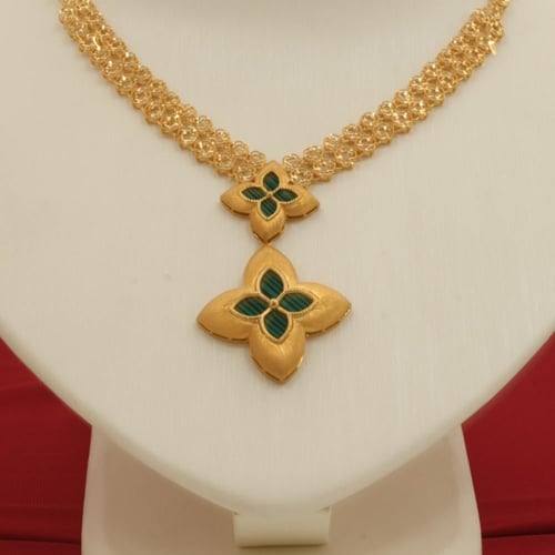 طقم ذهب عيار 21 تصميم عصري الوزن 24.96 جم