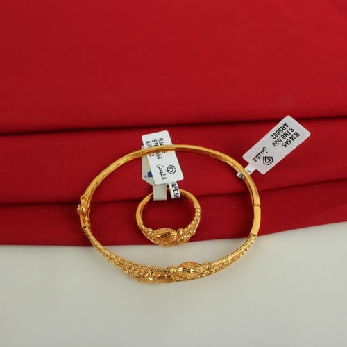 سواره واقفه مع خاتم عيار 21