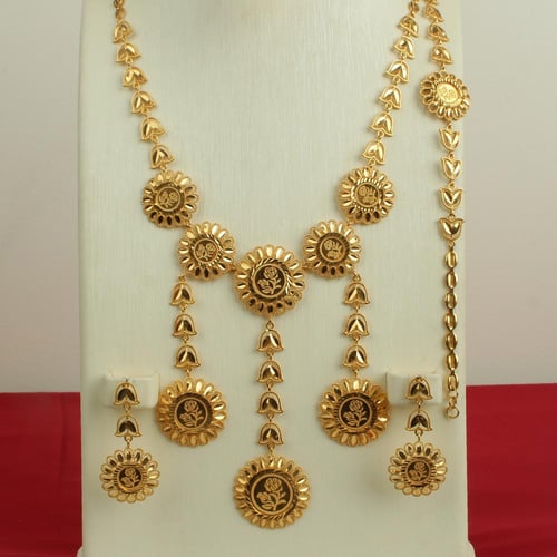 طقم ذهب عيار 21