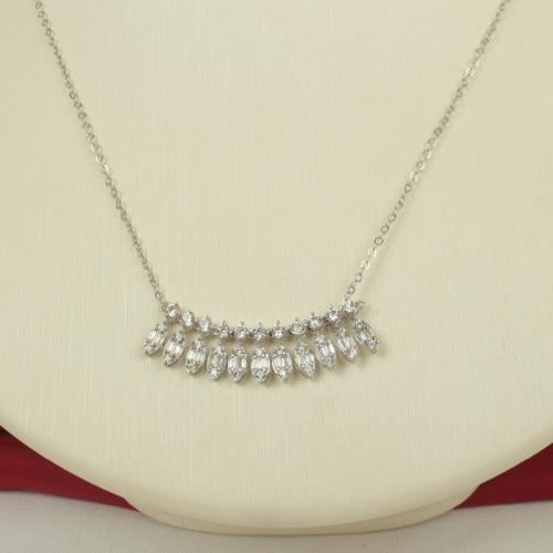 عقد ذهب عيار 18