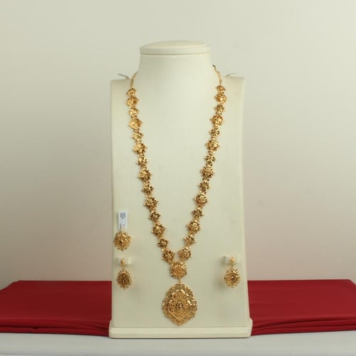 طقم ذهب عيار 21