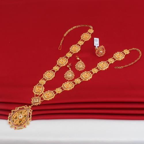 طقم وسام فقيش فقيش ذهب عيار 21 تصميم خاص الوزن 78....