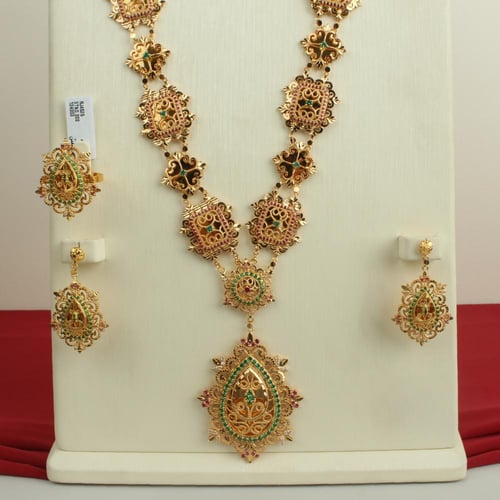 طقم ذهب عيار 21