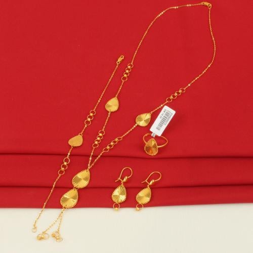 طقم ذهب بحريني عيار 21 الوزن 14.28 جم