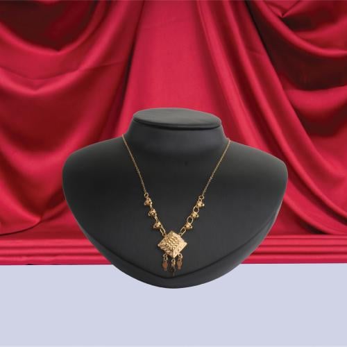 عقد ذهب عيار 21 الوزن 3.27 جم