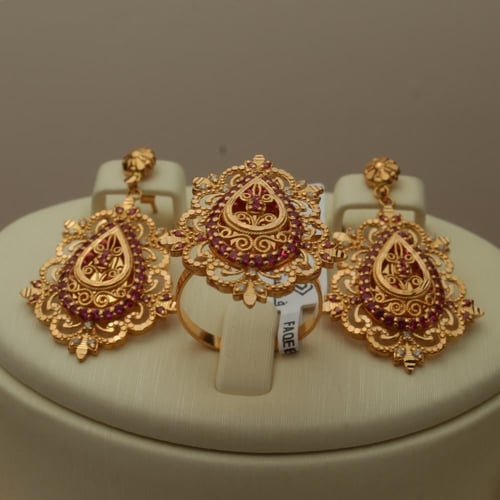 طقم خناقي وسام فقيش عيار 21 الوزن 45.20 جم