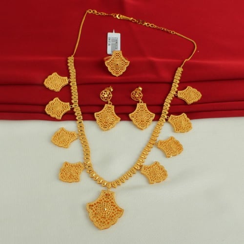 طقم ذهب عيار 21