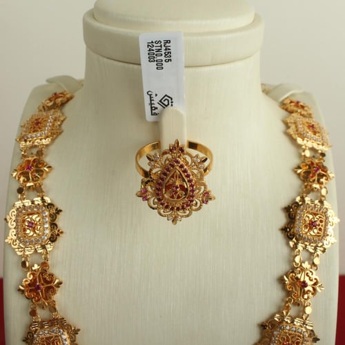 طقم ذهب عيار 21