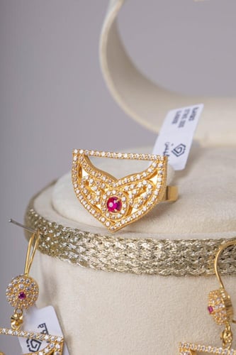 طقم سيتمي ذهب تصميم بحريني عيار 21 الوزن 142.34 جم