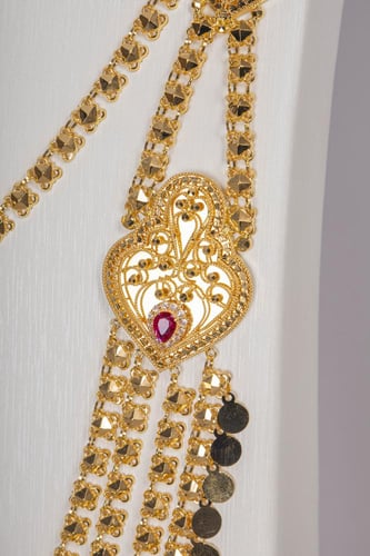 طقم كرسي مع خناق عيار 21 الوزن 82.55 جم