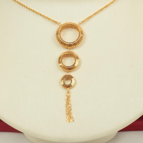 عقد ذهب عيار 21