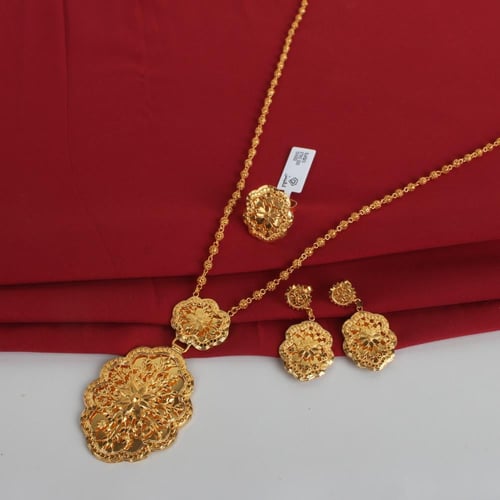 طقم ذهب عيار 21