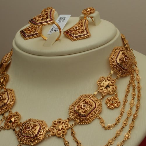 طقم خناق عيار 21 تصميم فقيش الوزن 66.18 جم