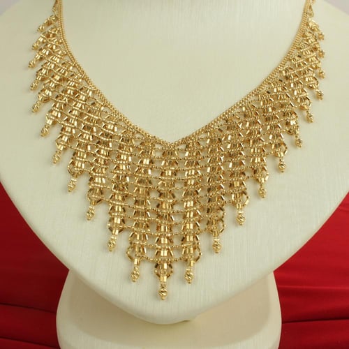 طقم ذهب عيار 18