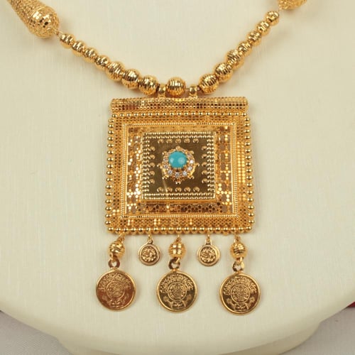 عقد ذهب عيار 21