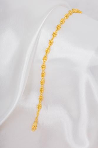 اسوارة طايحة ناعمه ذهب عيار 21 الوزن 9.5 جم