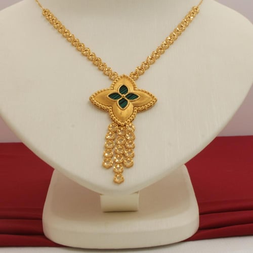 طقم ذهب عيار 21 تصميم عصري الوزن 22.30 جم