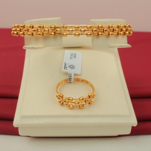 سوارة ذهب مع خاتمها عيار 21