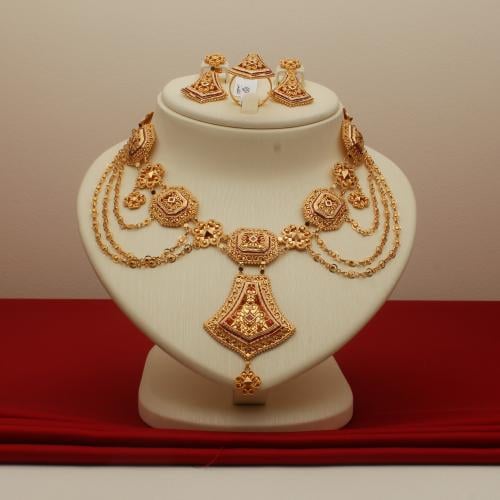 طقم خناق عيار 21 تصميم فقيش الوزن 66.18 جم