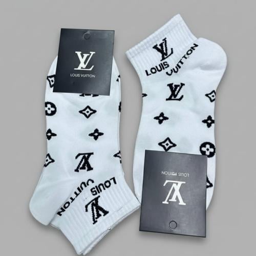 جوارب لويس فيتون