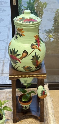 زير رسم يدوي+قاعده+كوب+فخار بوتس