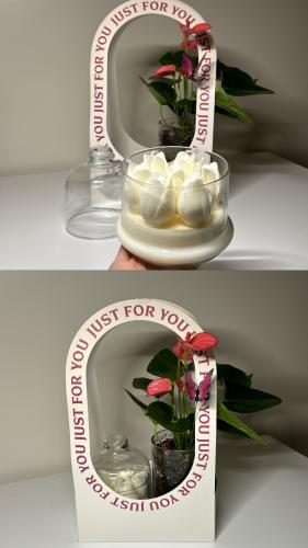 انتوريوم+شمعه توليب كبيره+سله