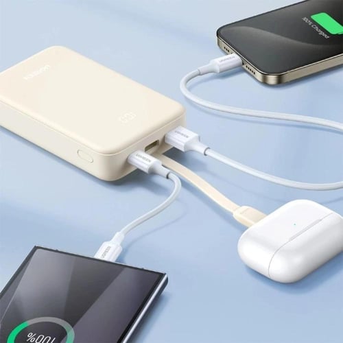 يوجرين -شاحن متنقل بمنفذ USB-C ومنفذ USB مع سلك Ty...