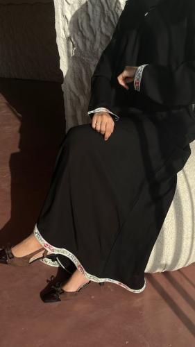 Abaya L04