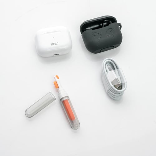 سماعه ايربودز برو من بلاك ماكس