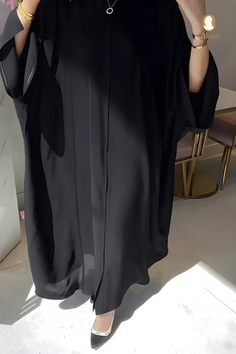 عباية بشت سادة سوداء مزينة بازرار على الاكمام - لت...