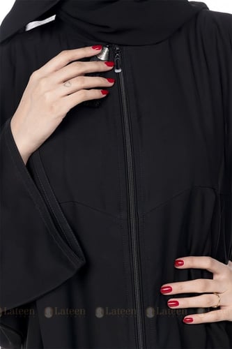 عباية كتف سادة بكسرات وسحاب - لتين