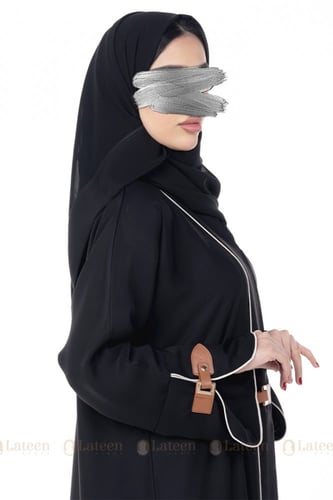 عباية كتف مزينه بجلد - لتين