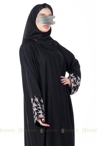 عباية رسميه مزينه اكمام ملونه - لتين