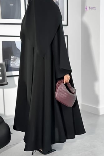 عباية سادة عملية عصرية بقصة واسعة ومريحة - لتين ست...