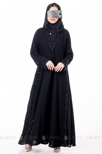 عباية كسرات بتطريز شك أسود على الأكمام والصدر والج...
