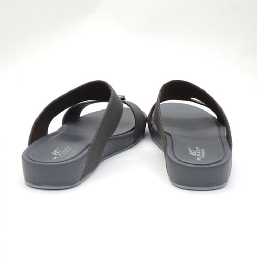 صندل طبـي خليجي رجالي بدون اصبع مزين بابزيم