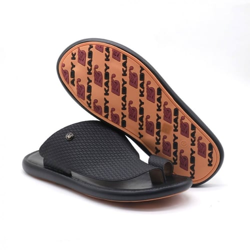 صندل رجالي شرقي جلد محبب خشن الملمس